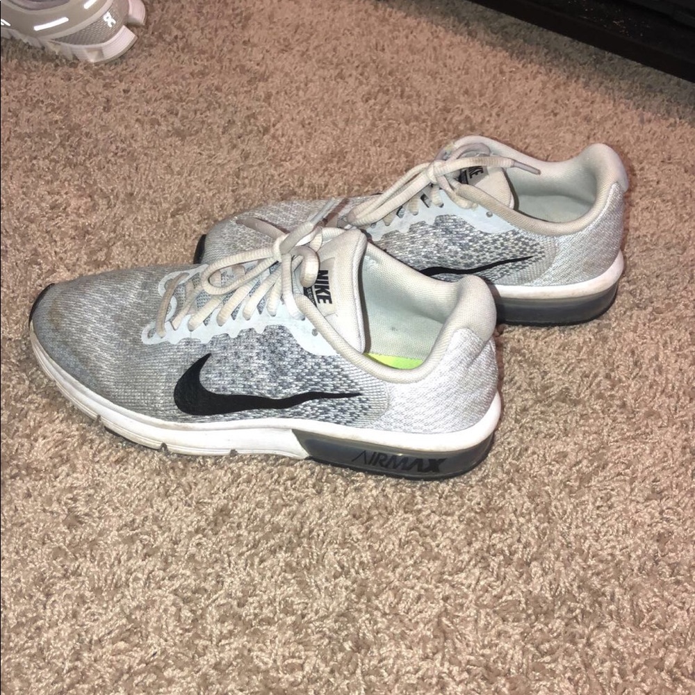 nike air maxes
